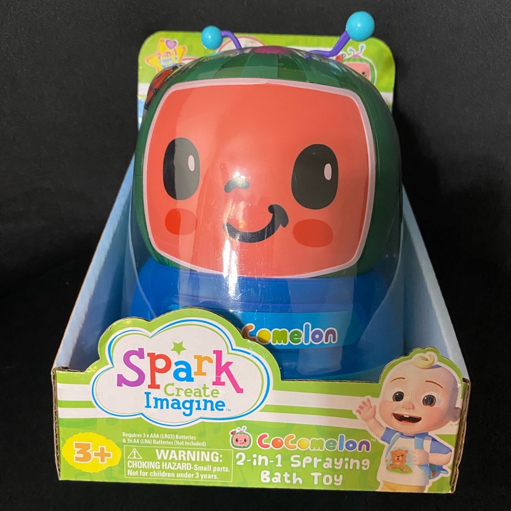 COCOMELON 2 IN 1 SPRAYING BATH TOY